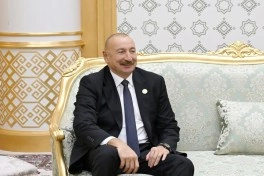 Prezident İlham Əliyev Məsud Pezeşkianla görüşüb - YENİLƏNİB-1
