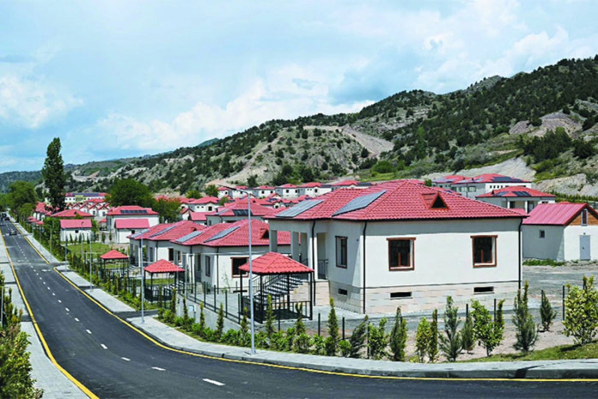Laçının Sus kəndinə növbəti köç karvanı yola salınır