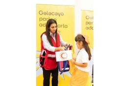 Yelo Bank Cəbrayılda birincilərin məktəb həyəcanına şərik oldu!