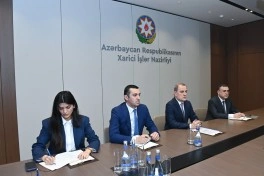 Ceyhun Bayramov diplomatik fəaliyyəti başa çatan Almaniya səfirini qəbul edib