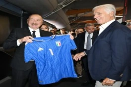 Prezident İlham Əliyev və birinci xanım Mehriban Əliyeva Formula 1 Azərbaycan Qran-Prisinin əsas yarışına baxıblar - YENİLƏNİB-2