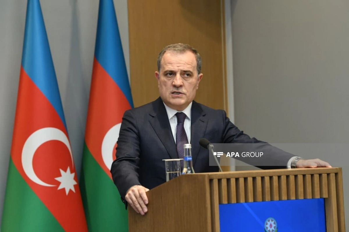 Ceyhun Bayramov ABŞ-a yola düşüb