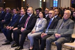 “İctimai proseslər media müstəvisində” mövzusunda forum keçirilib - FOTO - YENİLƏNİB