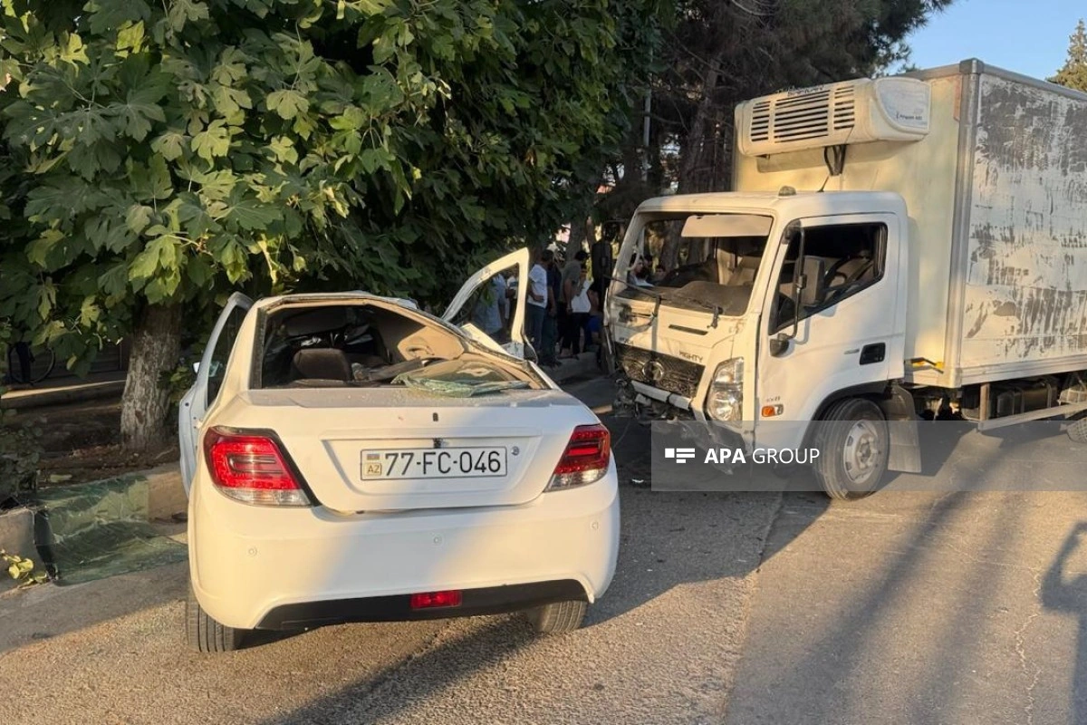 Şirvanda iki avtomobil toqquşub, ölən və yaralanan var - YENİLƏNİB