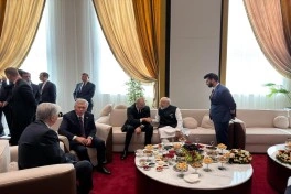 Prezident İlham Əliyev Bişkekdə Hindistan Baş naziri ilə söhbət edib - FOTO