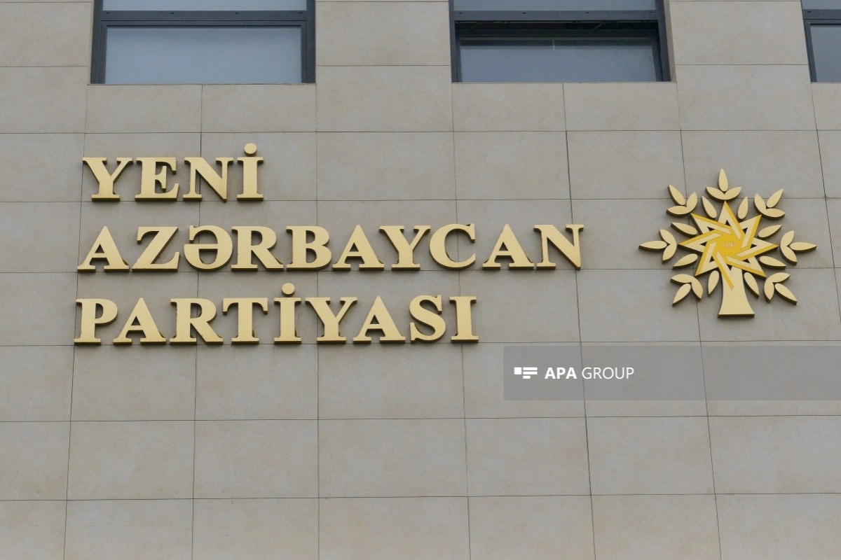 Növbəti qurultaya hazırlaşan YAP-ın inkişaf tarixində yeni mərhələ - MÖVQE