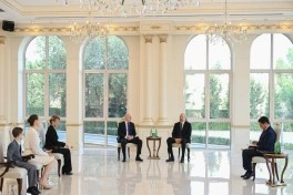 Prezident İlham Əliyev Gürcüstanın yeni səfirini qəbul edib
