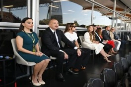 Prezident İlham Əliyev və birinci xanım Mehriban Əliyeva Formula 1 Azərbaycan Qran-Prisinin əsas yarışına baxıblar - YENİLƏNİB-2