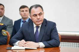 Naxçıvan MR Baş naziri kollektivə təqdim edilib
