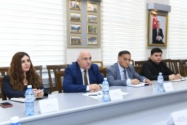 Dövlət Komitəsində AzQAC və IFRC Azərbaycan nümayəndəliyinin əməkdaşları ilə görüş keçirilib