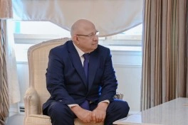 Prezident Dağıstanın tanınmış ictimai-siyasi xadimi Qurban Qurbanova “Dostluq” ordenini təqdim edib