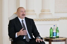 Prezident İlham Əliyev İsveçin Azərbaycana yeni təyin olunmuş səfirini qəbul edib