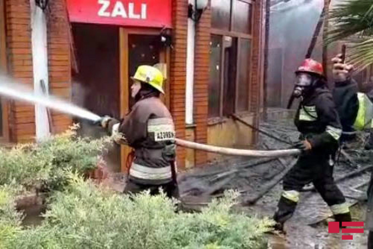 Şəmkirdə restoranda yanğın olub