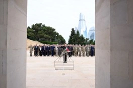 Kərim Vəliyev türkiyəli generalın rəhbərlik etdiyi heyətlə görüşüb