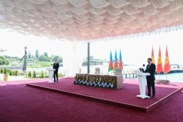 Azərbaycan və Qırğızıstan prezidentlərinin təltifolunma mərasimi keçirilib - FOTO