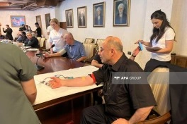 Dini konfessiya rəhbərləri Aşura günü ilə bağlı qanvermə aksiyasında iştirak edib - FOTO