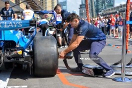 Bolidlərin Formula 1-ə son hazırlığı  - FOTOLENT