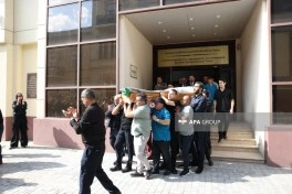 Xalq artisti Aleksandr Şarovski dəfn edilib - YENİLƏNİB-1 - FOTO