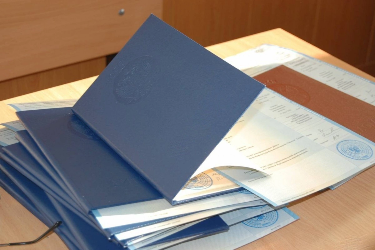 Xaricdə təhsil üzrə sənəd qəbulu başa çatıb, müsahibəyə start verilib