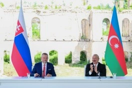 Azərbaycan və Slovakiya prezidentləri Şuşada mətbuata bəyanatlarla çıxış ediblər - FOTO - VİDEO - YENİLƏNİB-1