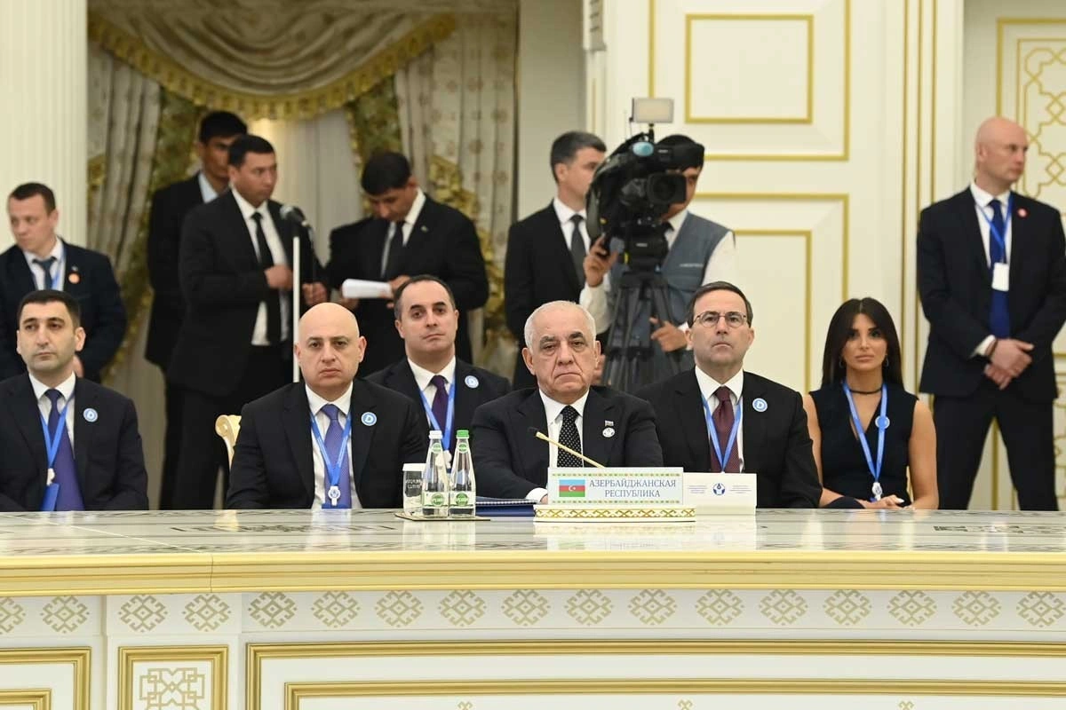 Əli Əsədov MDB Hökumət Başçılarının iclasında WUF13 və Qarabağda görülən işlər barədə məlumat verib