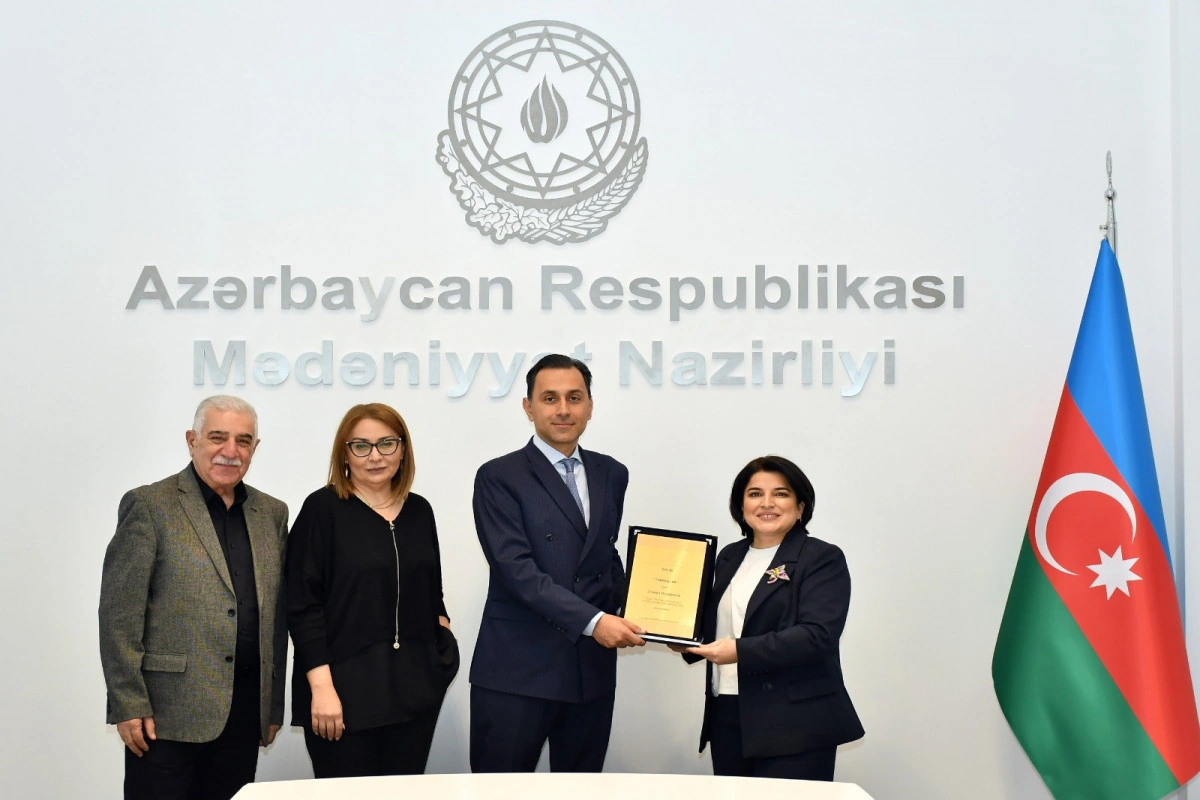 Pyes müsabiqəsi qaliblərinə mükafatları təqdim edilib