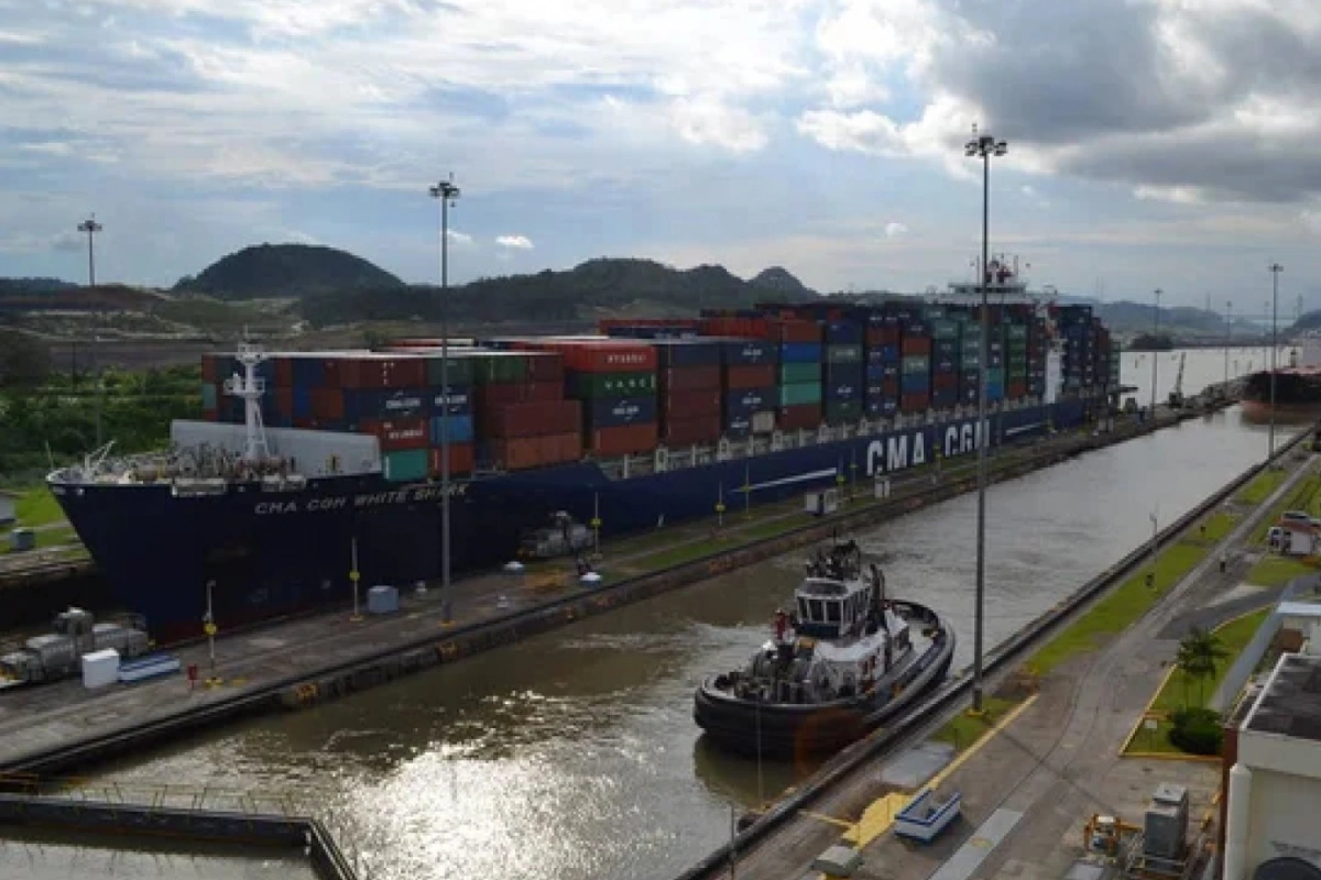Panama məhkəməsi Honkonq şirkətinin kanaldakı limanlara dair lisenziyasını ləğv edib