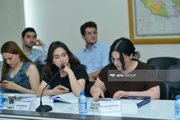 Media nümayəndələri üçün insan hüquqlarının qorunmasına dair sessiya keçirilib - FOTO