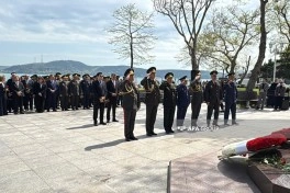 İstanbulda Ümummilli Lider Heydər Əliyevin abidəsi ziyarət olunub - FOTO