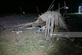 Göygöldə Milli Yaylaq Festivalında səhnə uçub, yeddi nəfər xəsarət alıb - FOTO - YENİLƏNİB 2