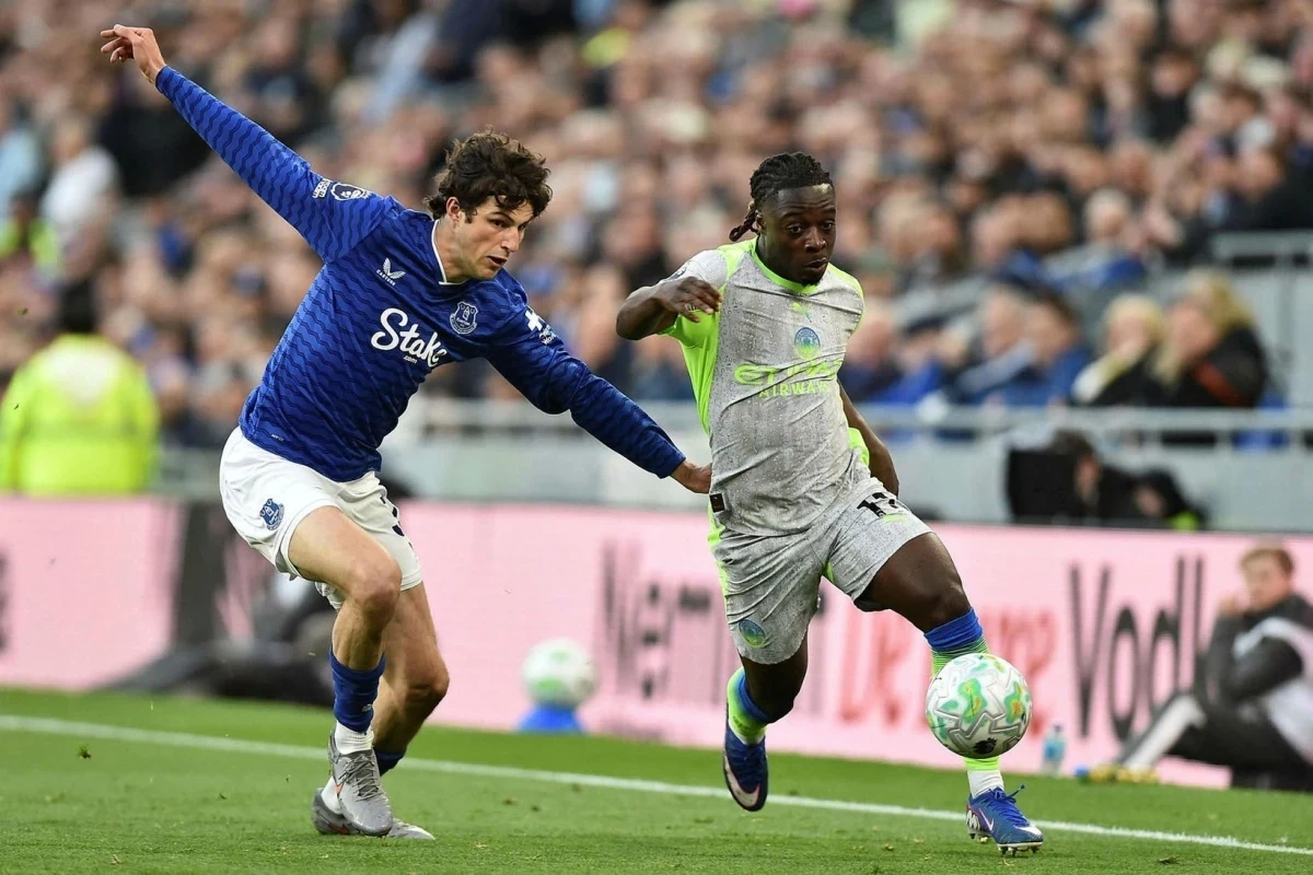 "Mançester Siti" səfərdə "Everton"la heç-heçə edib