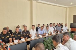Çimərliklərdə təhlükəsizlik tədbirləri ilə bağlı dəyirmi masa keçirilib