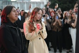 Heydər Əliyev Mərkəzində perulu rəssamın fərdi sərgisinin açılışı olub