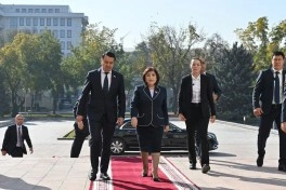 Sahibə Qafarova Qırğızıstan parlamentinin sədri ilə görüşüb - FOTO