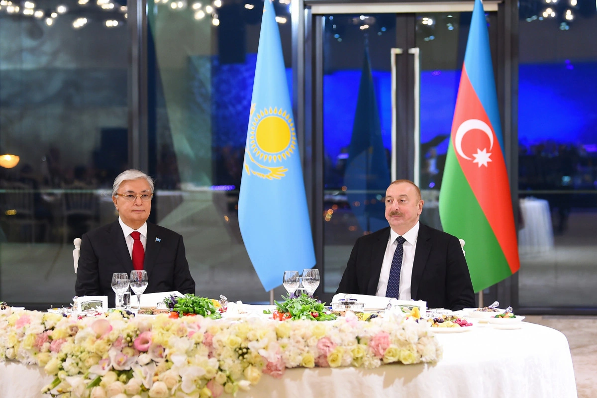 Kasım-Jomart Tokayevin şərəfinə dövlət ziyafəti verilib - YENİLƏNİB - FOTO