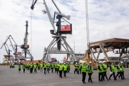 CICA konfransının iştirakçıları Bakı Limanının fəaliyyəti ilə tanış olublar - FOTO