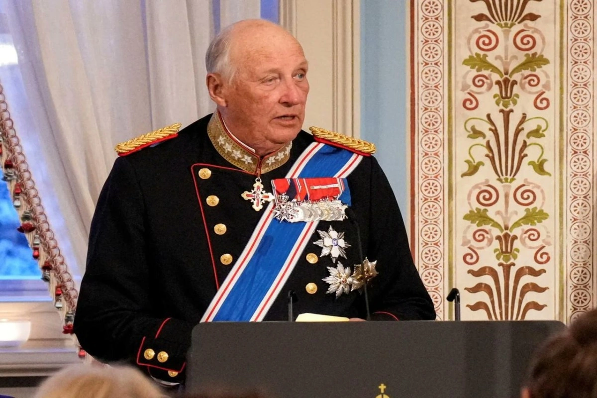 Norveç Kralı vəfat edib