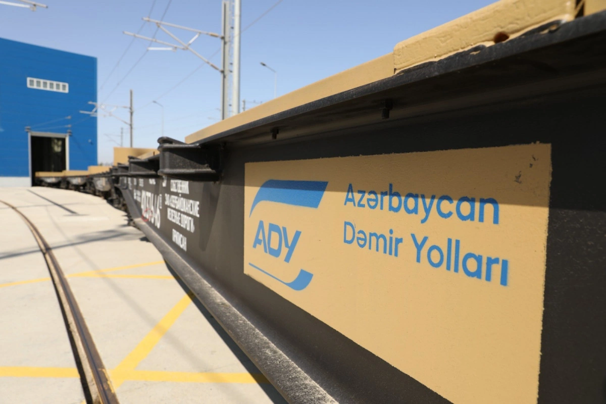 Azərbaycan dəmir yollarının 20 illik inkişafı daha böyük hədəflərə aparır - Təhlil