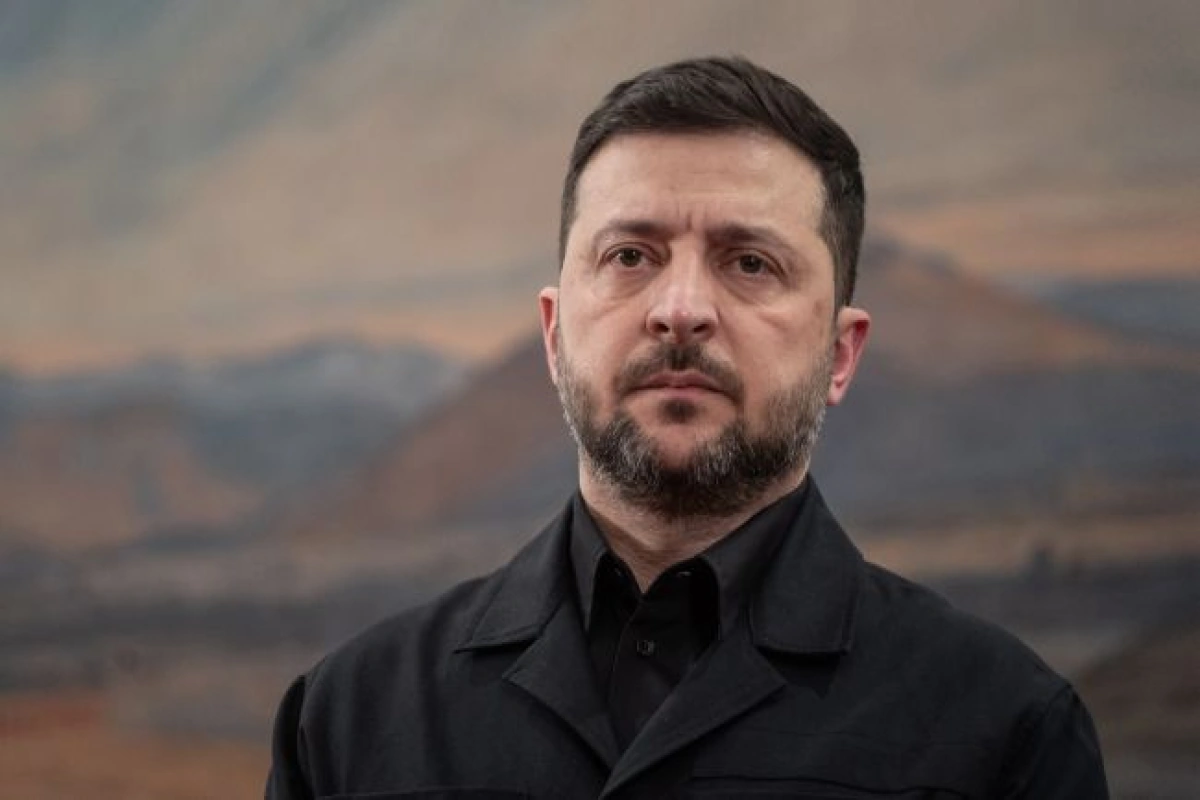 Zelenski: Heqset bir aydır Ukraynaya Patriot və NASAMS raketlərinin göndərilməsi ilə bağlı sənədləri imzalamır