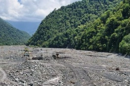 ADSEA Zaqatalada sel sularına qarşı ağır texnikalar cəlb edib