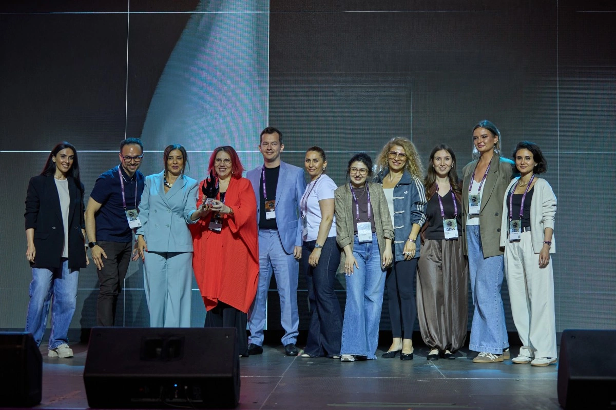 Azercell “Baku Flames” festivalında ilin “Ən Yaxşı Yerli Brend”i seçilib