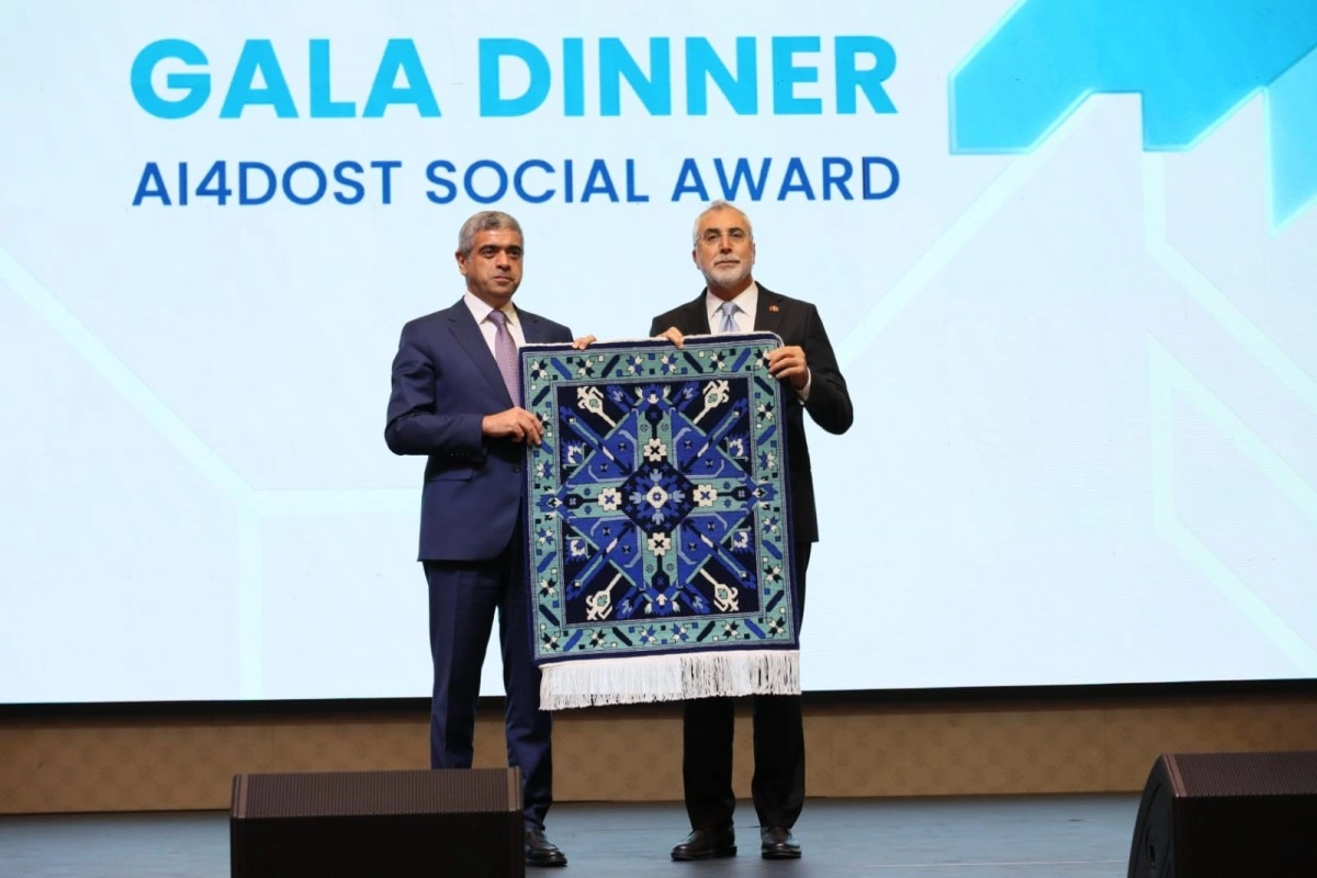 “Aİ4DOST Sosial Mükafatı 2026” müsabiqəsi qaliblərinə mükafatlar təqdim edilib