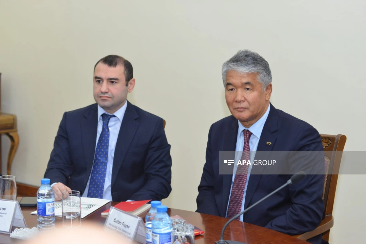 Bakıda Mehmet Akif Ersoyun şeir kitabının təqdimat mərasimi keçirilib