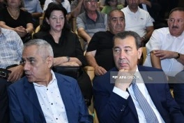 Nəriman Həsənzadə ilə vida mərasimi keçirilib, Prezident və Birinci vitse-prezident əklil göndərib - FOTO - YENİLƏNİB-1