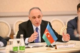 Kamran Əliyev Rusiya Baş prokuroru ilə əməkdaşlıq perspektivlərini müzakirə edib