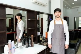 Anar Əliyev Xankəndidə vətəndaşları qəbul edib