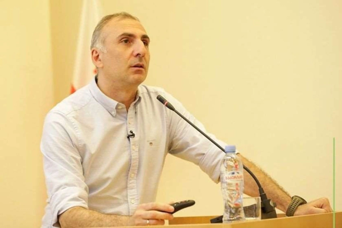 Tbilisidə terrorizmdə ittiham olunan müxalif siyasətçiyə 13 il həbs cəzası verilib