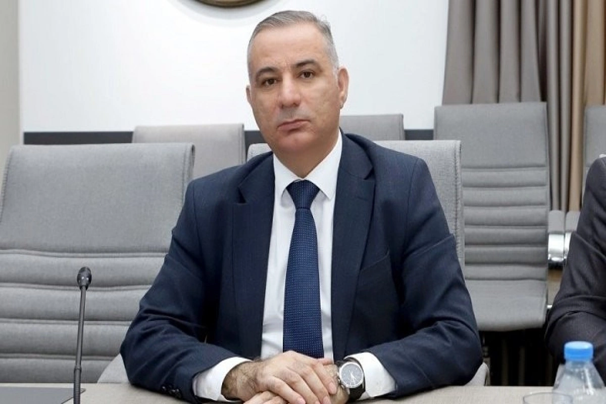 Cəsarət Hüseynzadə: Məktəblərdə vahid geyim forması sosial bərabərliyə xidmət edir  - VİDEO