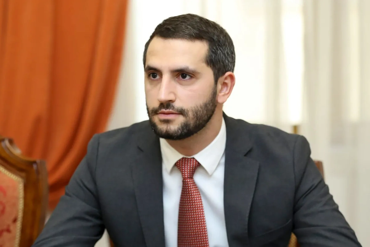 Erməni spiker müxalifəti yeni Konstitusiya layihəsinin referenduma çıxarılmasına şərait yaratmağa çağırıb