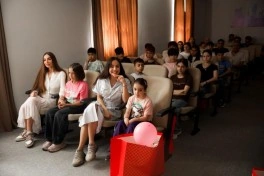 Leyla Əliyeva və Arzu Əliyeva Lənkəranda uşaq evini ziyarət ediblər